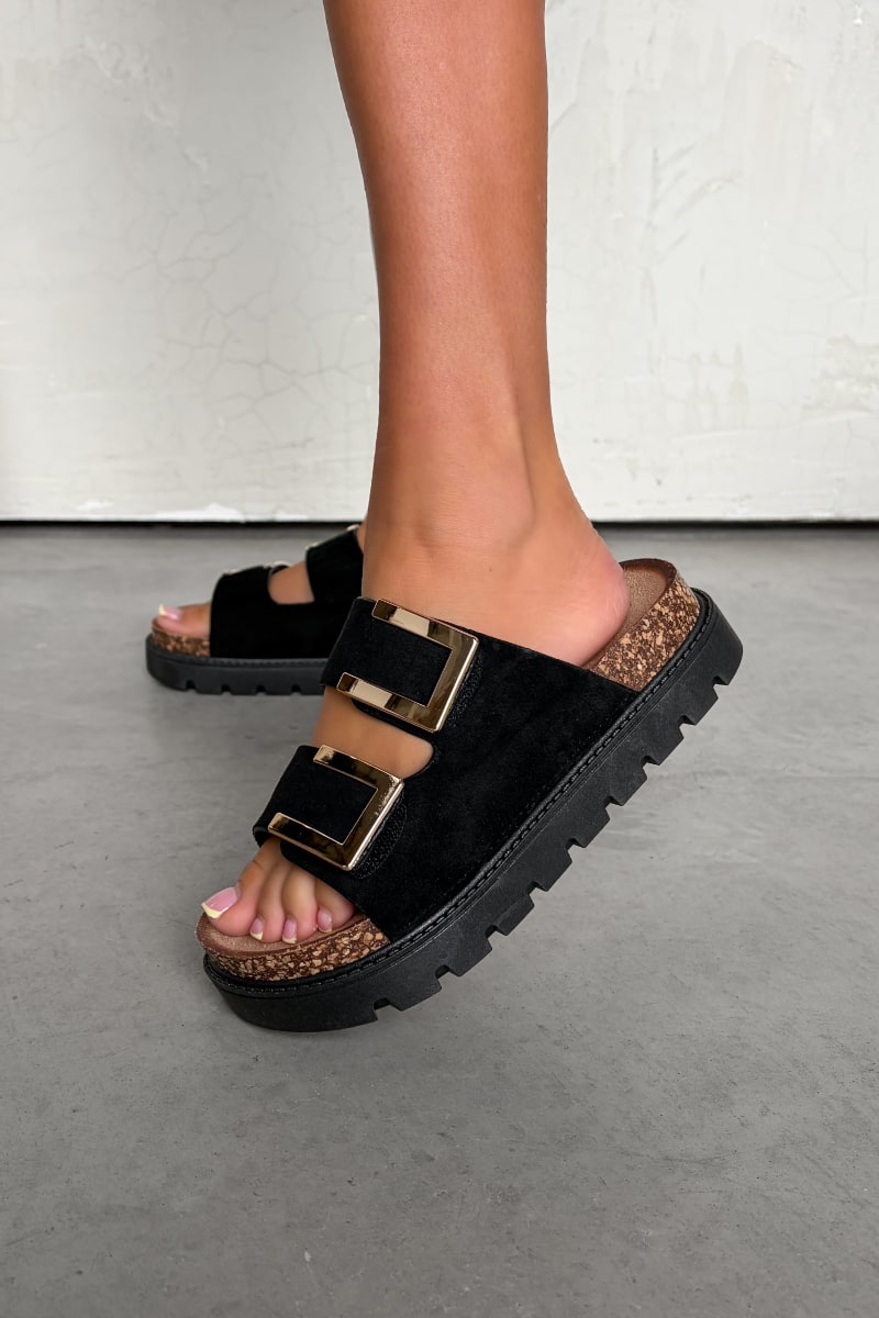 Sandalias Marina con Hebilla Dorada - Negro