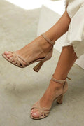 Tacones de aguja peep toe patchwork marrón con correa de tobillo y hebilla
