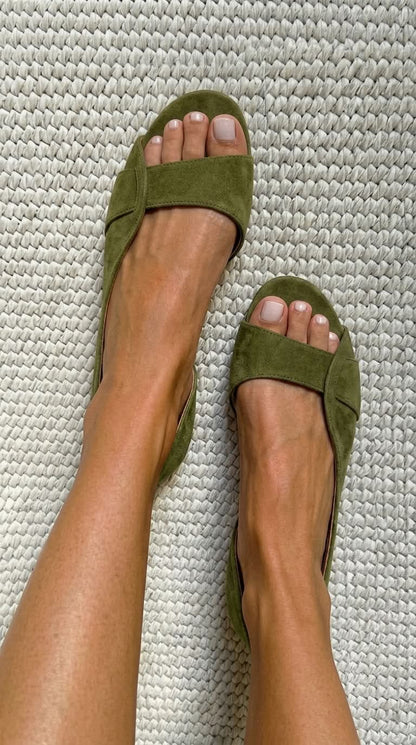 Sandalias slingback de ante, casuales y de tacón bajo con puntera abierta