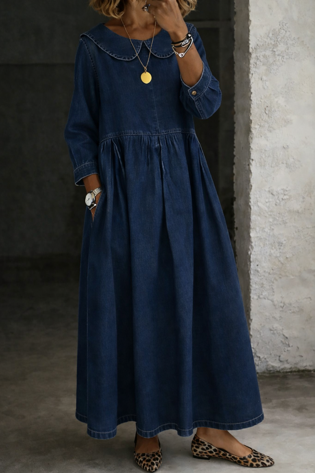 Clara | Vestido Denim con Cuello Bebé