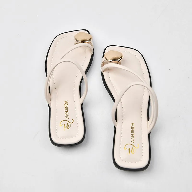 Sandalias y slides de lujo para mujer – Chanclas, sandalias de senderismo, mules y pantuflas – Calzado de verano en oferta
