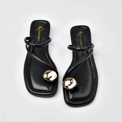 Sandalias y slides de lujo para mujer – Chanclas, sandalias de senderismo, mules y pantuflas – Calzado de verano en oferta