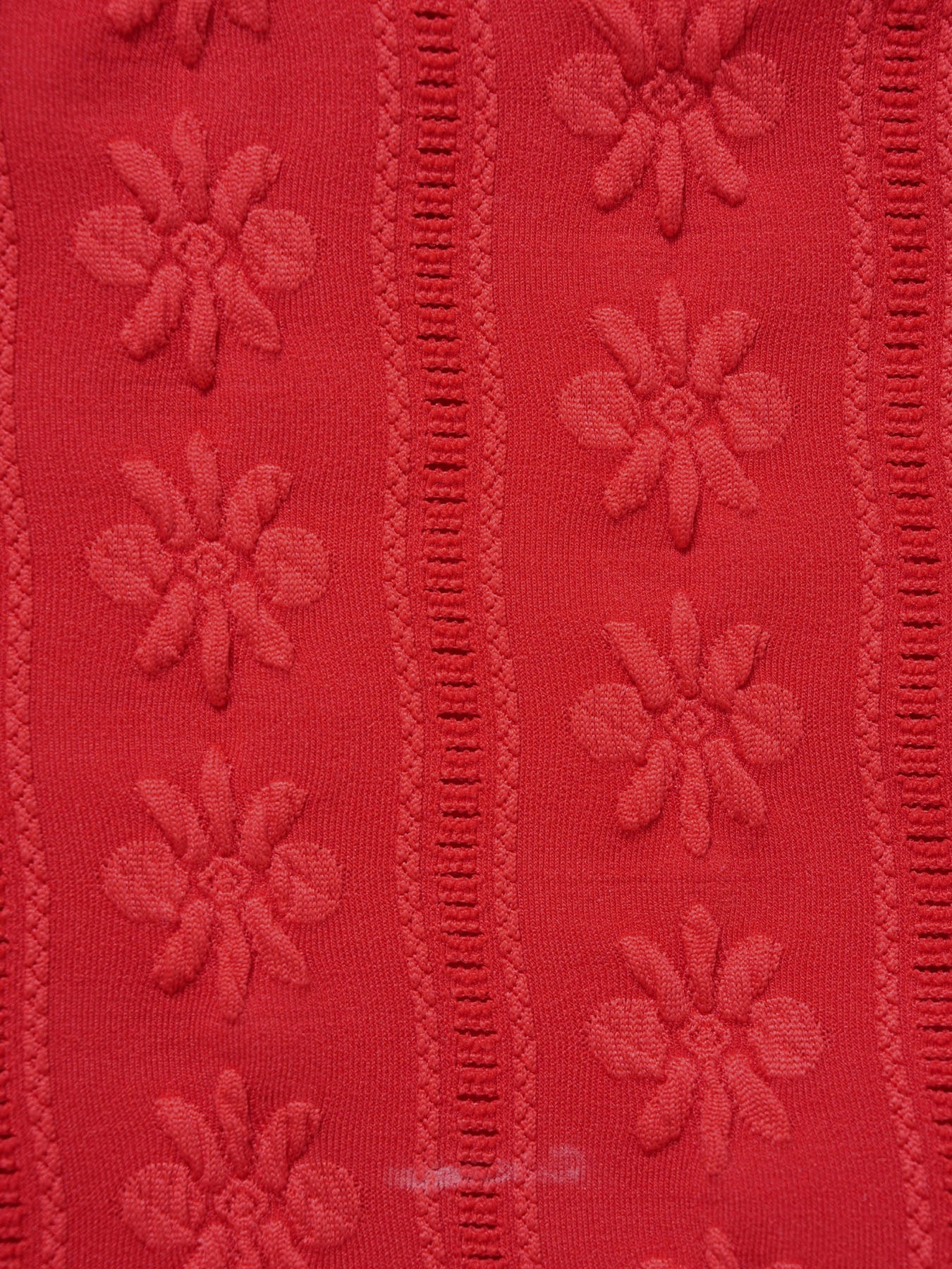 Conjunto de bikini rojo con cuello halter y cordones