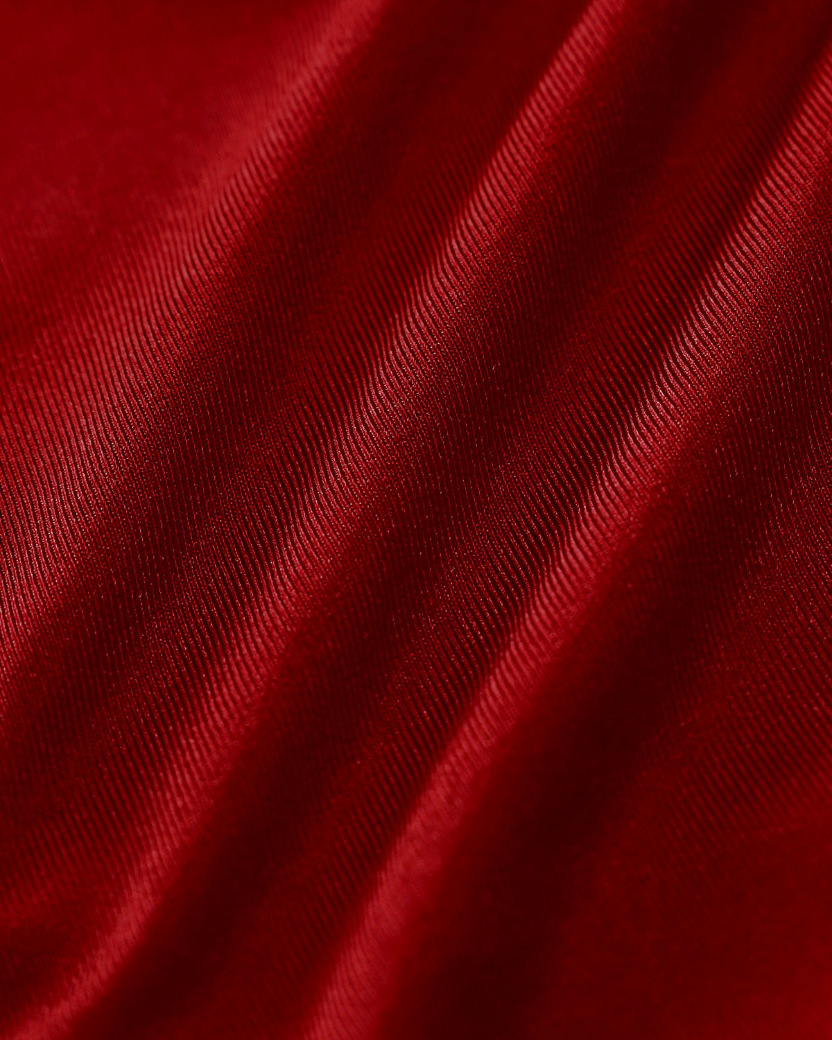 Conjunto de bikini de corte triangular rojo y cintura baja